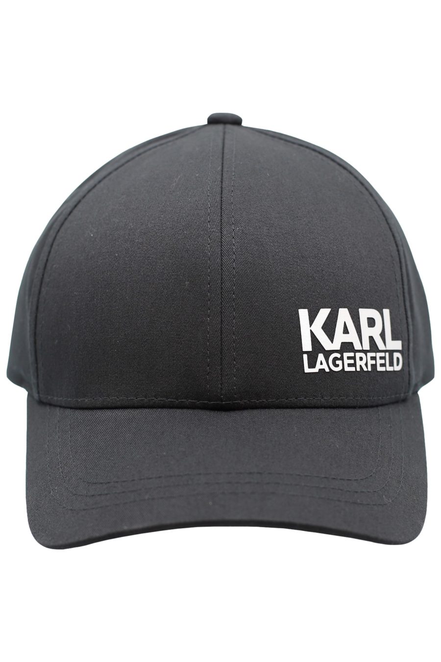 Gorra negra con logo plateado "Karl Legerfeld" - 61516552651bc6007a5c440520d4b1d8148ba98b