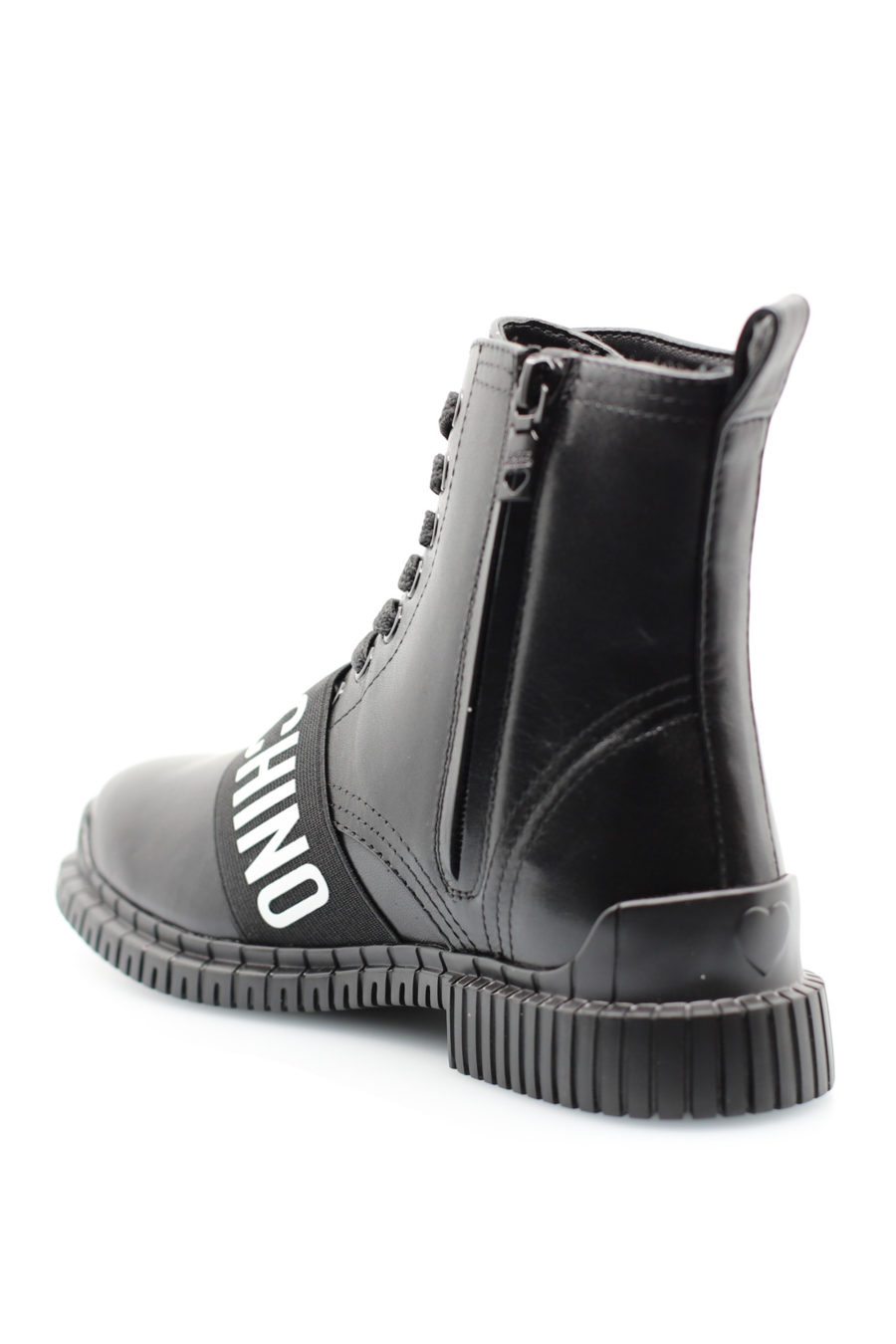 Black ankle boots with large logo - 4add1507aa691599c1a72bd1eb826b3afada059e