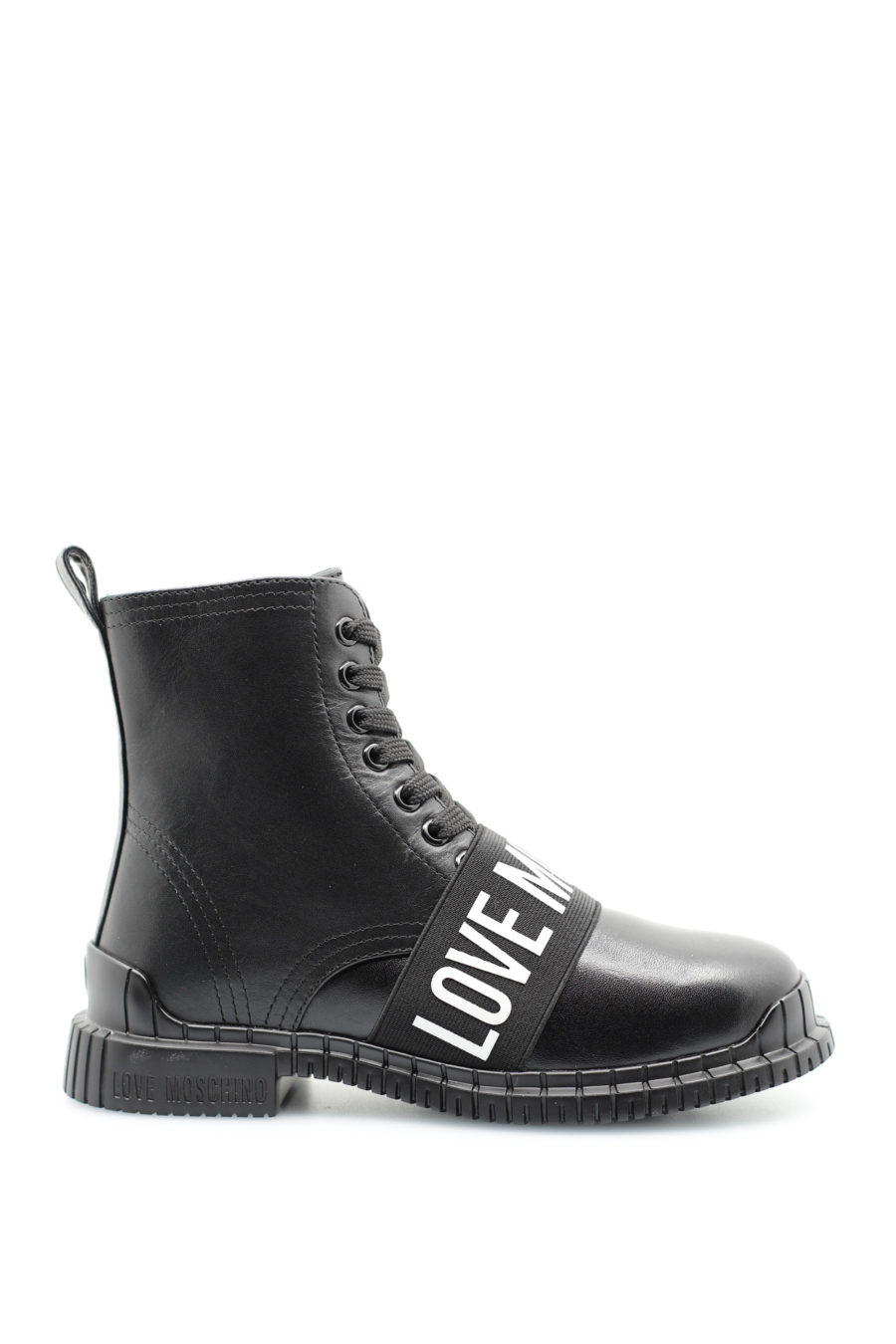 Black ankle boots with large logo - 506257d24c857a4a0fe61f30f30c0f3336032572bf8