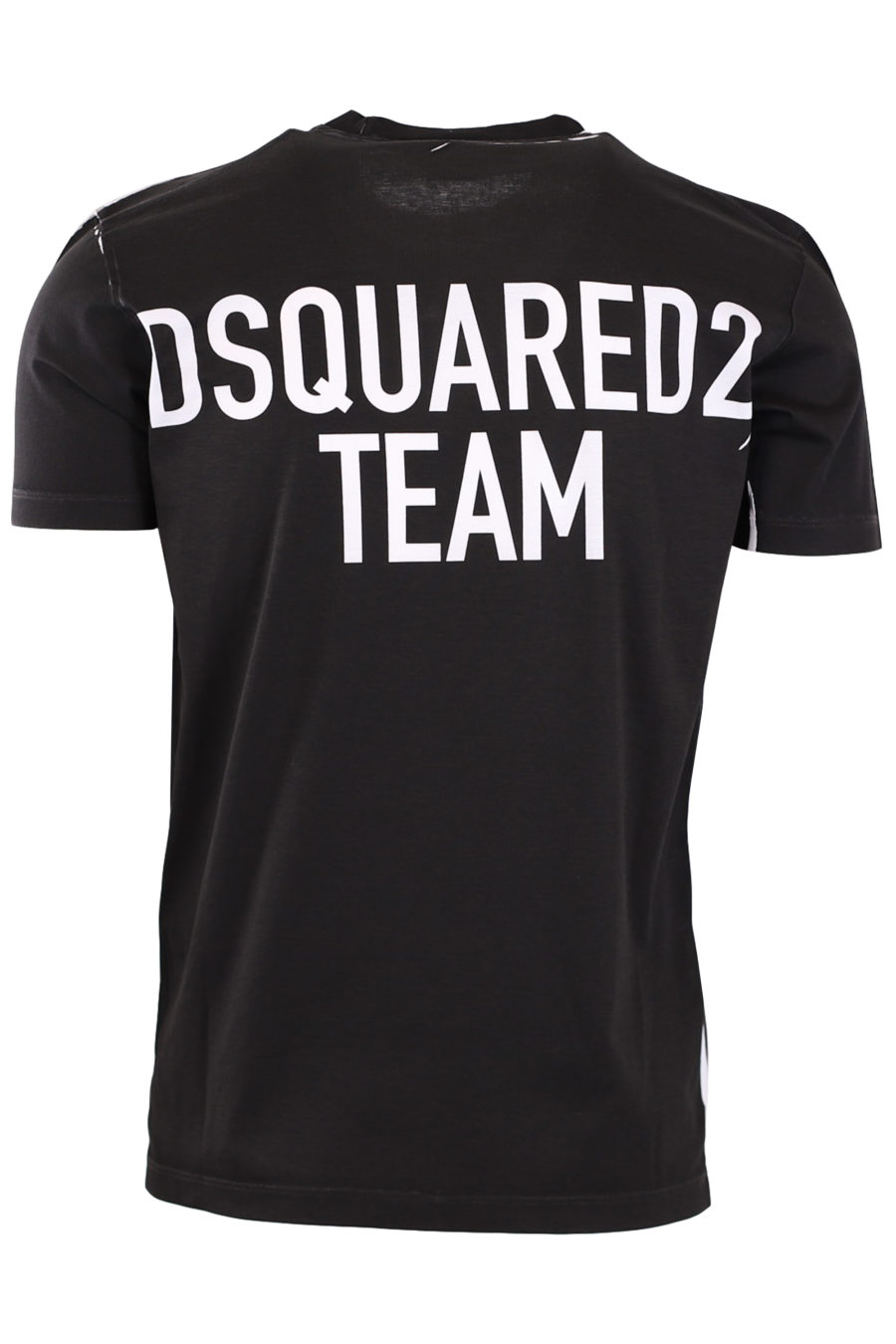 Camiseta negra con escrito "Dsquared2 team" - 670bfdb17c0110044e1b27e967f45fcb45c5306f
