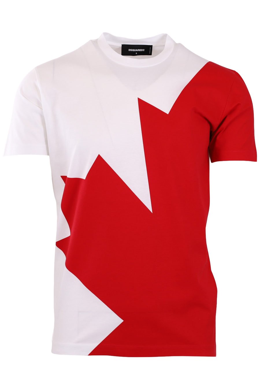 Camiseta blanca con estampado rojo - da32f0cf28db0518d8db01a512e75b9cd5d22fb3