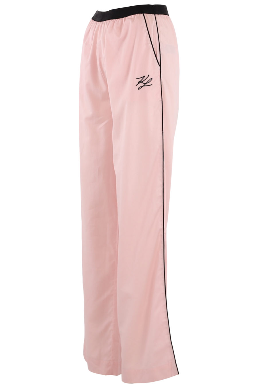 Conjunto de pijama de color rosa - 09017ee5aa92149595d3484c266751c0d8c718ea
