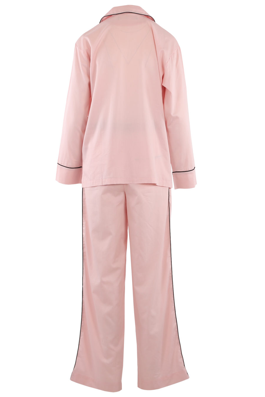 Conjunto de pijama de color rosa - 836db409c9ae168a14ea1799c5242d88d70e0439