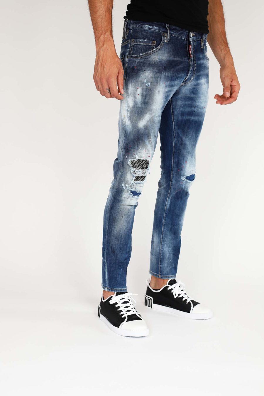 Jeans "Skater" azul con parche taches - IMG 9803