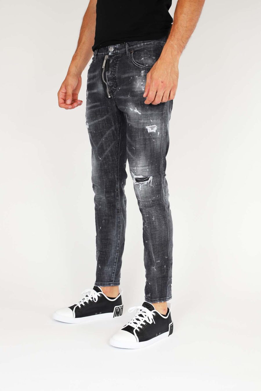 Schwarze "Skater"-Jeans mit Reißverschluss - IMG 9827
