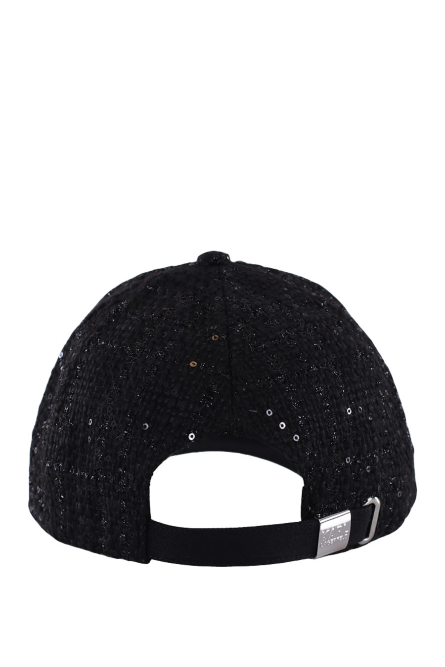 Gorra negra con pin de la marca - IMG 0208