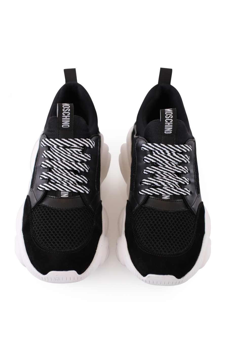Zapatillas "Teddy" de color negro con suela blanca - IMG 9003