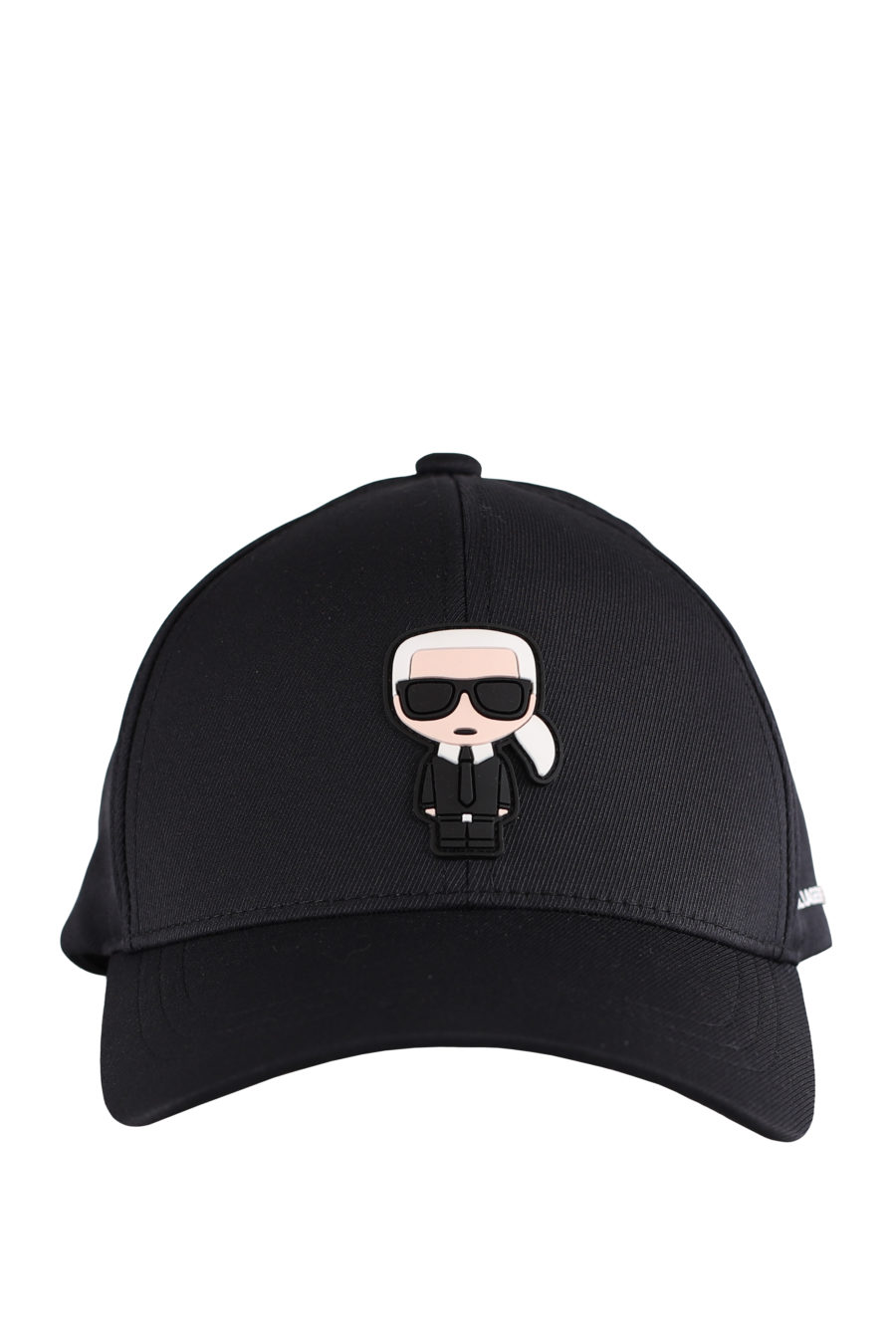 Gorra negra con logotipo engomado "Karl" - IMG 9590