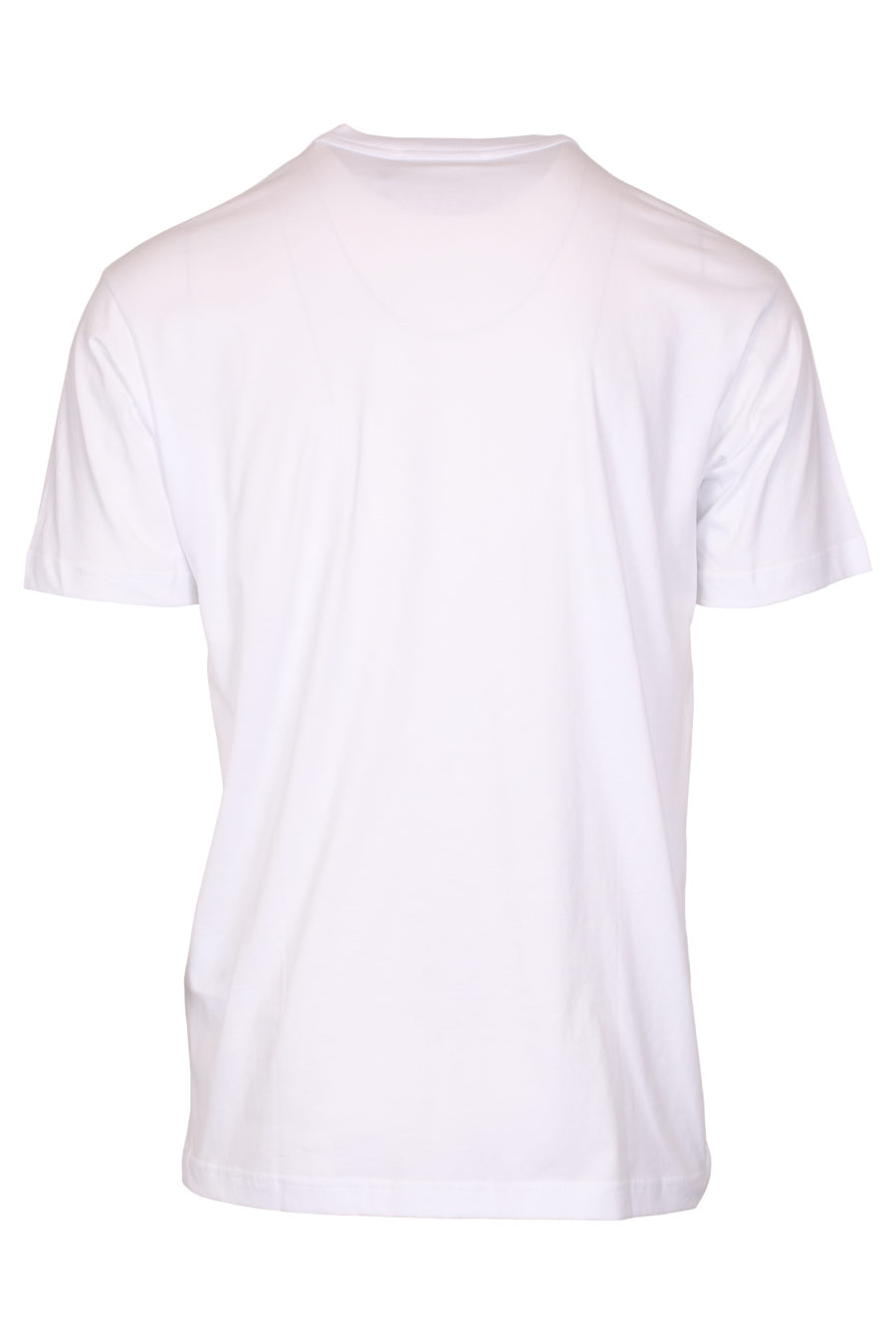 Camiseta blanca con logo código de barras - IMG 9347