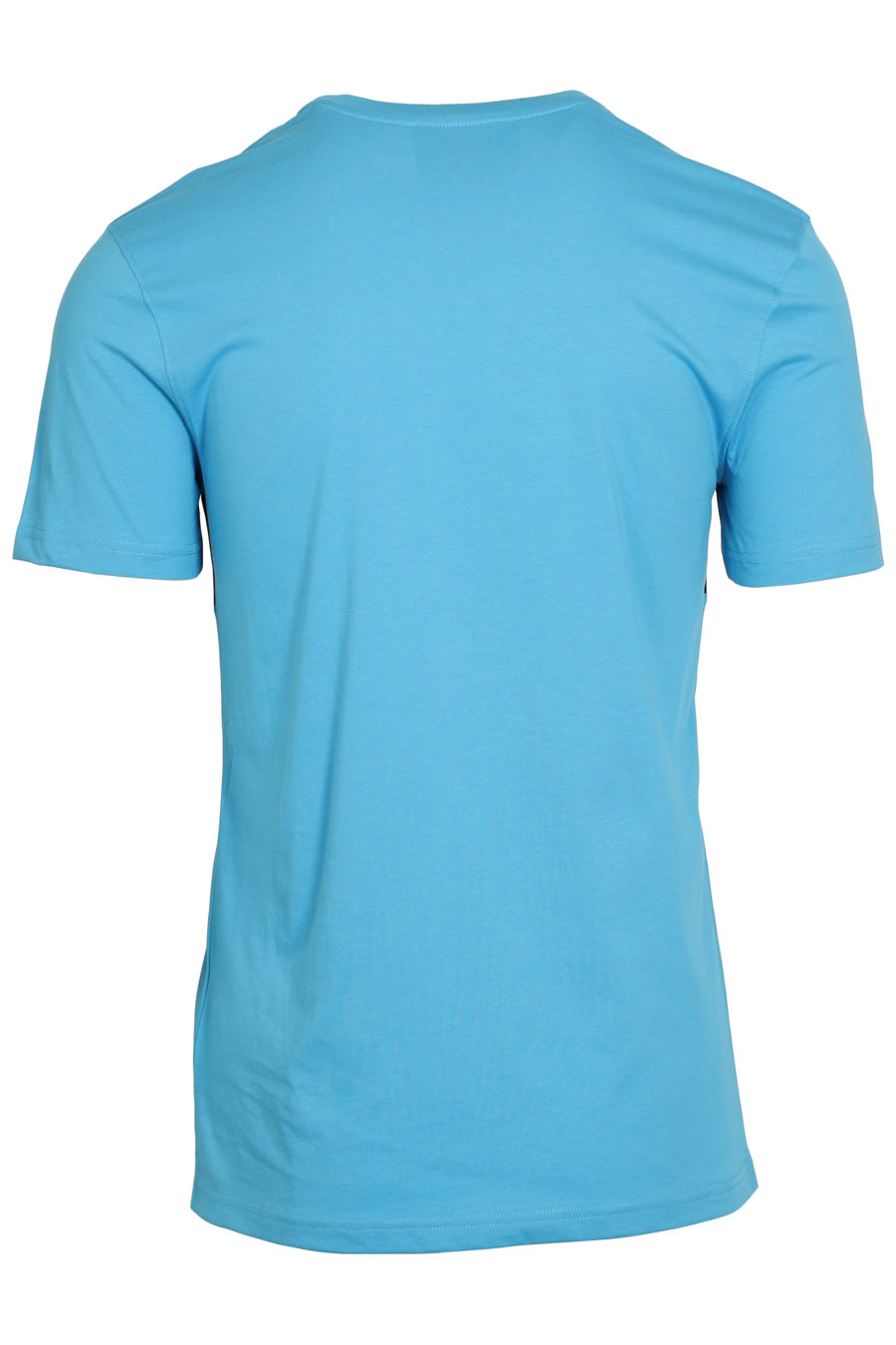 Camiseta azul logo blanco y negro - IMG 1005