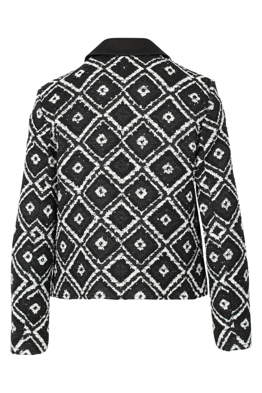 Schwarz-weiße geometrische Jacke "Boucle" - IMG 3119
