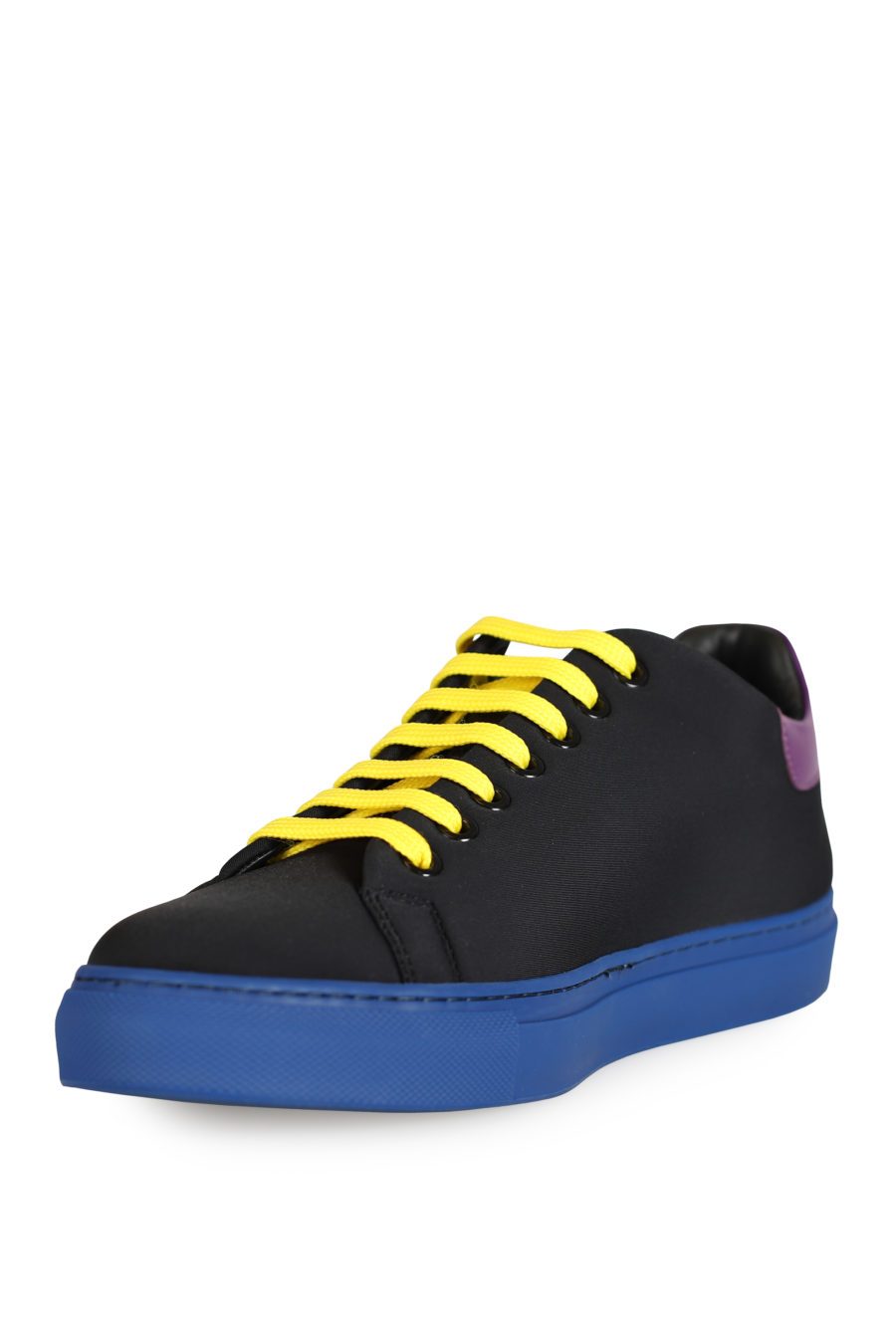 Zapatillas negras con detalles de colores - IMG 3321