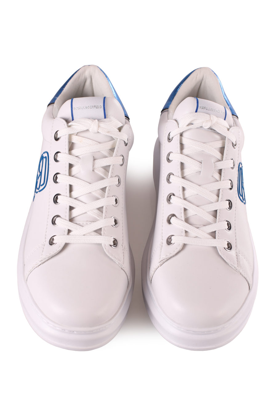 Zapatillas blancas "Kapri" detalle azul - IMG 4587 2