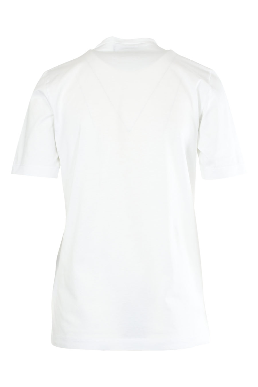 Camiseta blanca de manga corta con corazón - IMG 5469