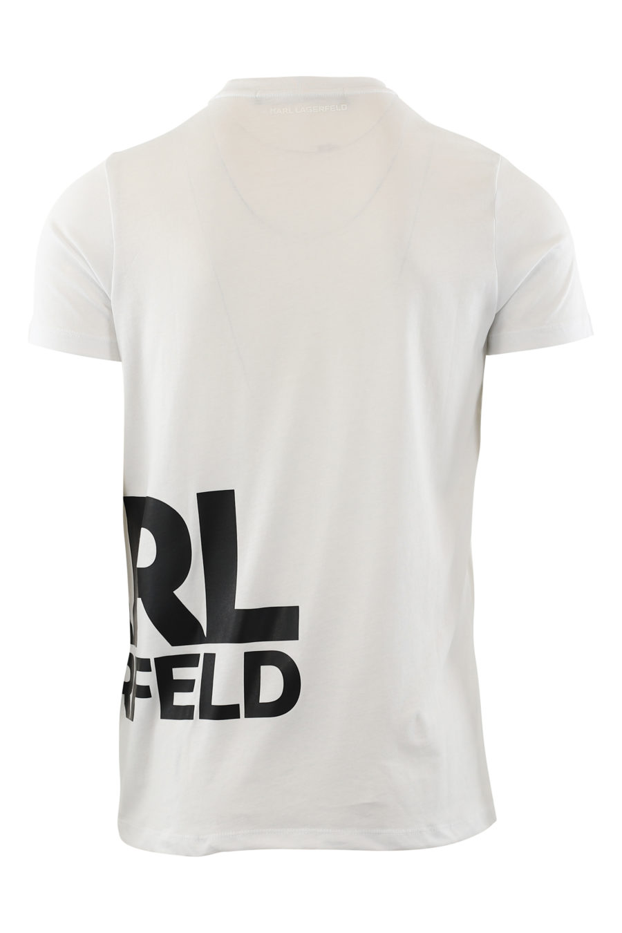 Camiseta blanca con logo negro grande lateral - IMG 6516