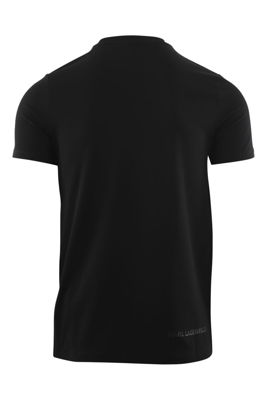 Camiseta negra con logo plateado en relieve - IMG 6561