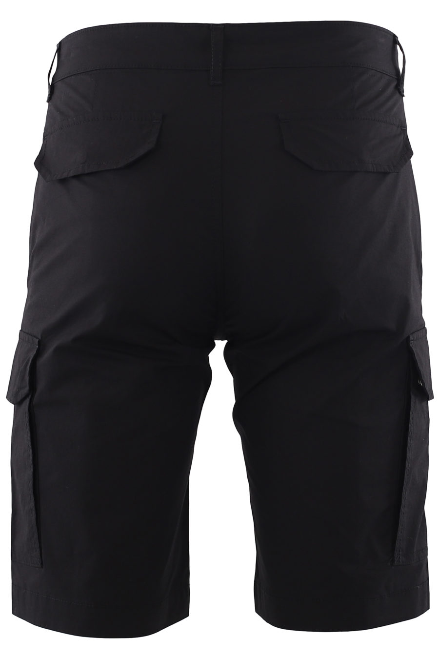 Pantalón corto negro cargo - IMG 6646