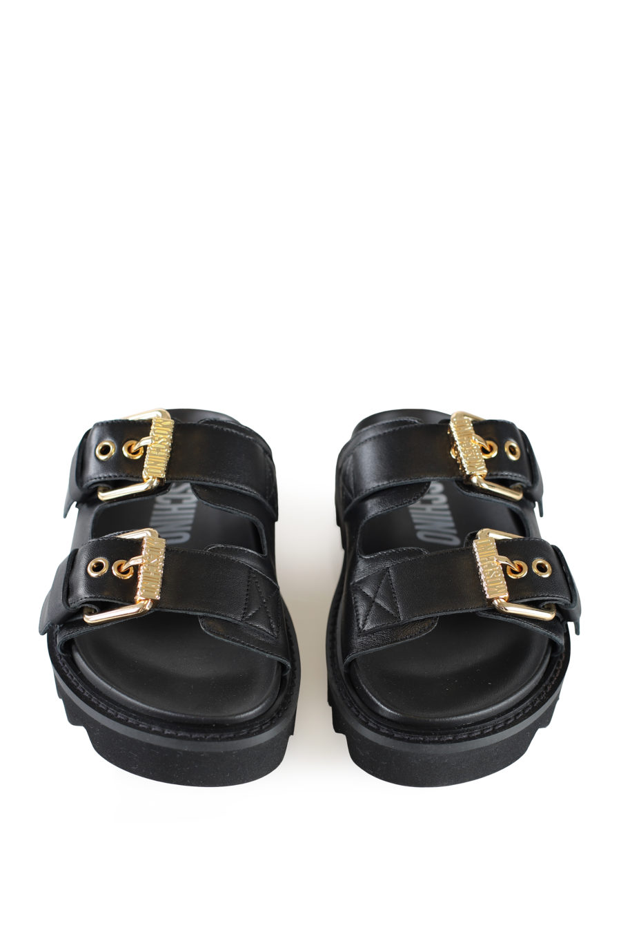 Sandales noires avec détails dorés - IMG 1942