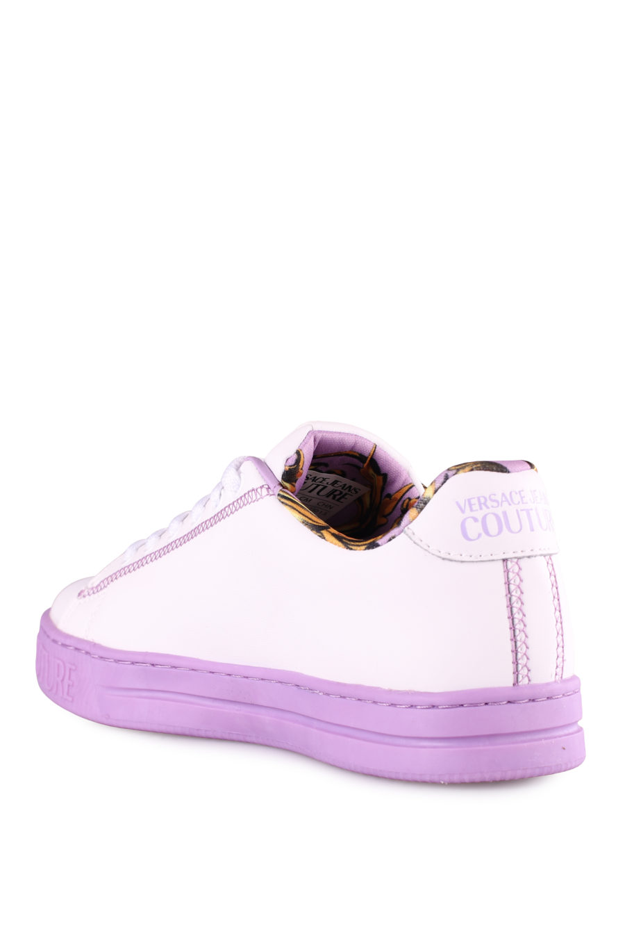 Zapatillas blancas y lila - IMG 4443