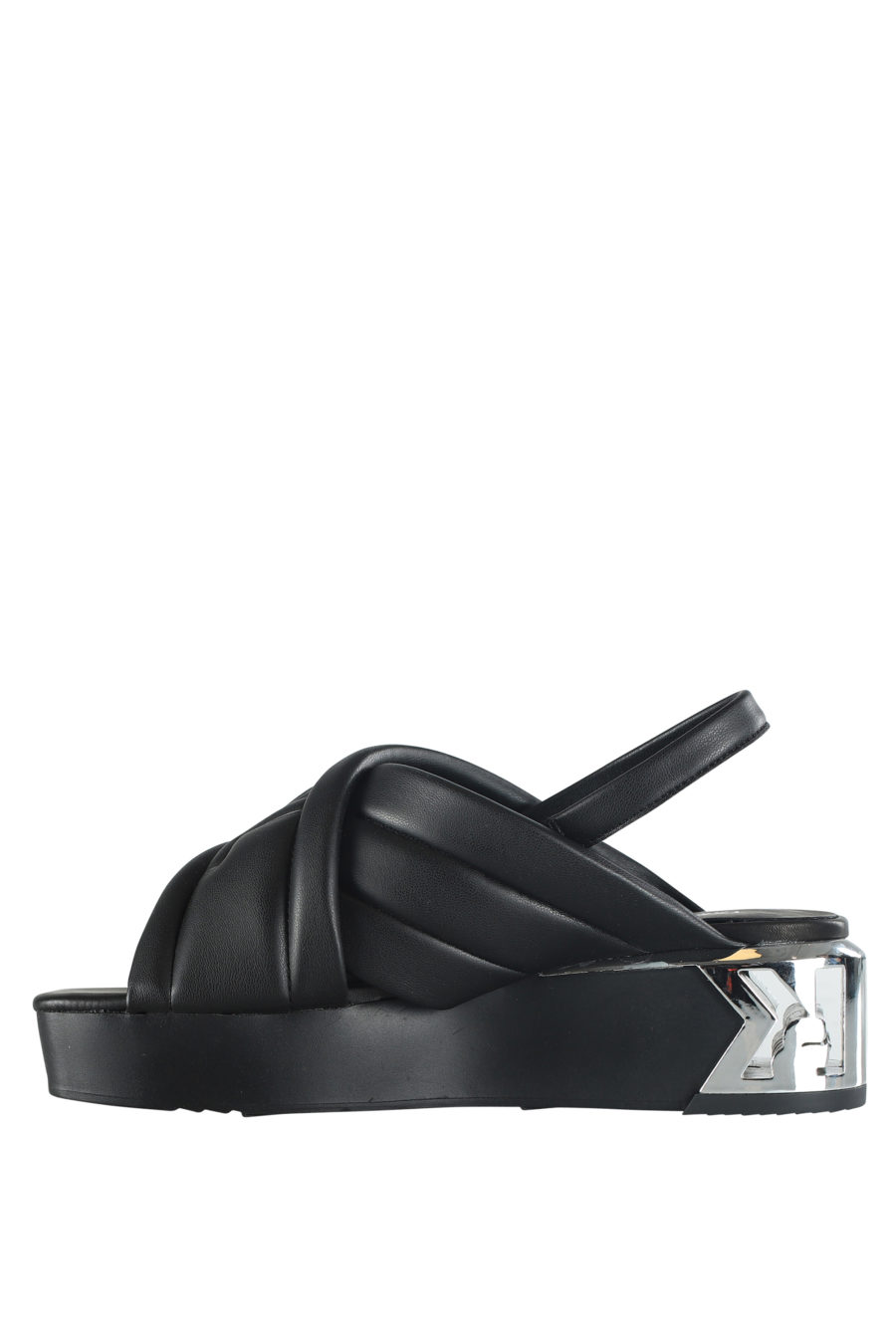Sandalias negras acolchonadas con logo negro y plataforma - IMG 5333