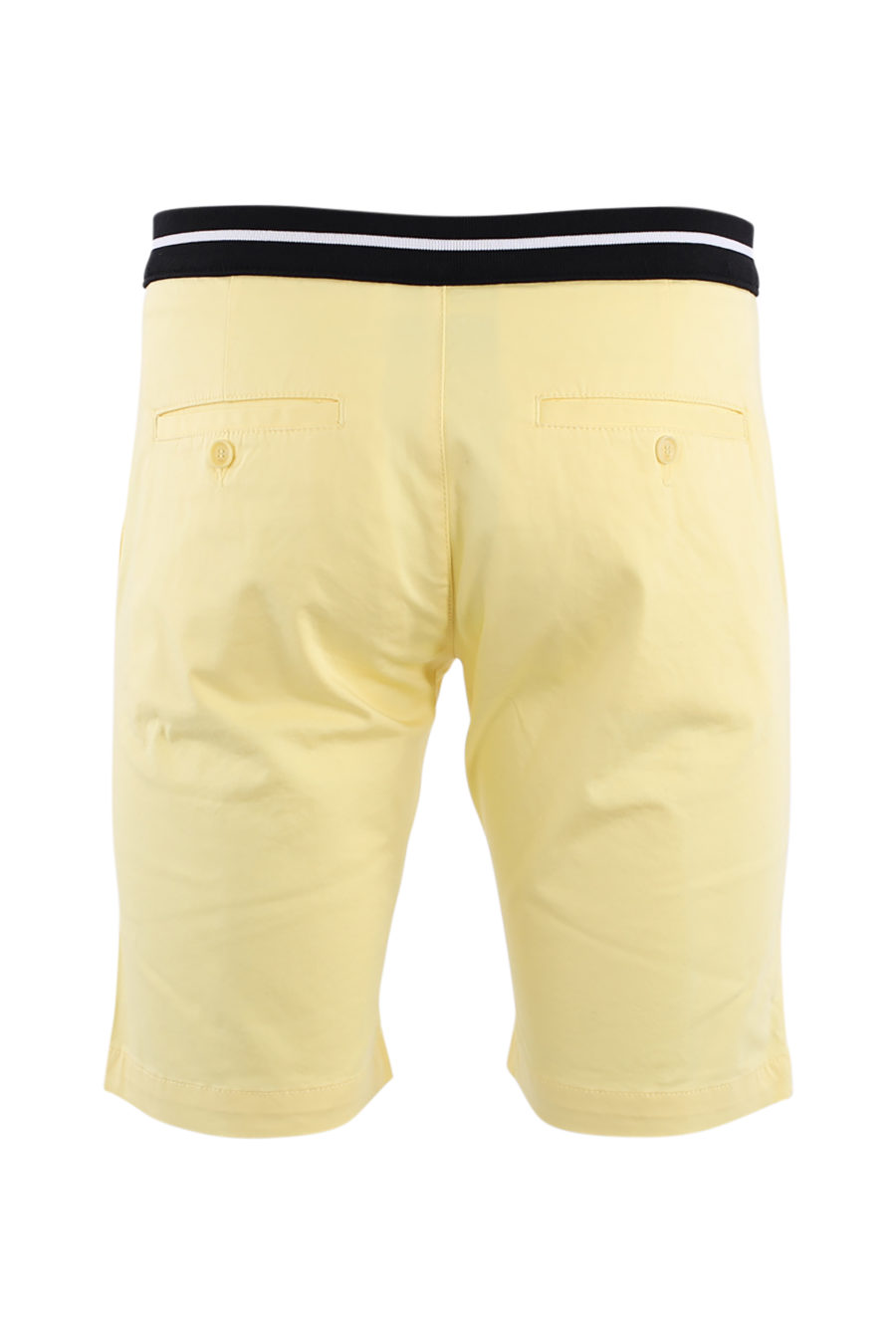 Pantalón corto amarillo - IMG 8854