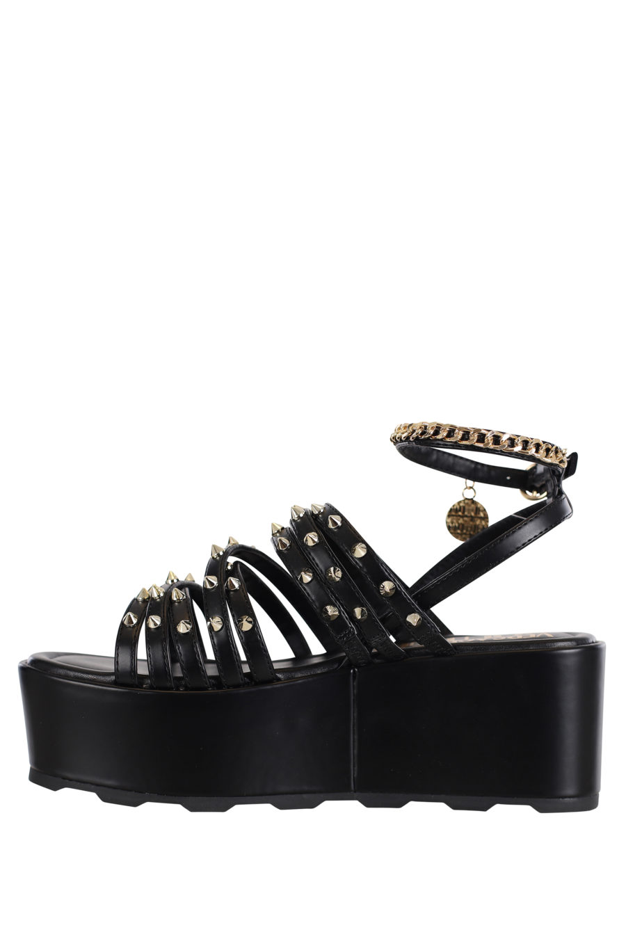 Sandalias negras con plataforma y detalles dorados - IMG 0187