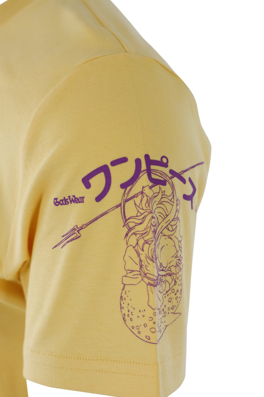 Gelbes T-Shirt mit lila Anime-Aufdruck - IMG 1131