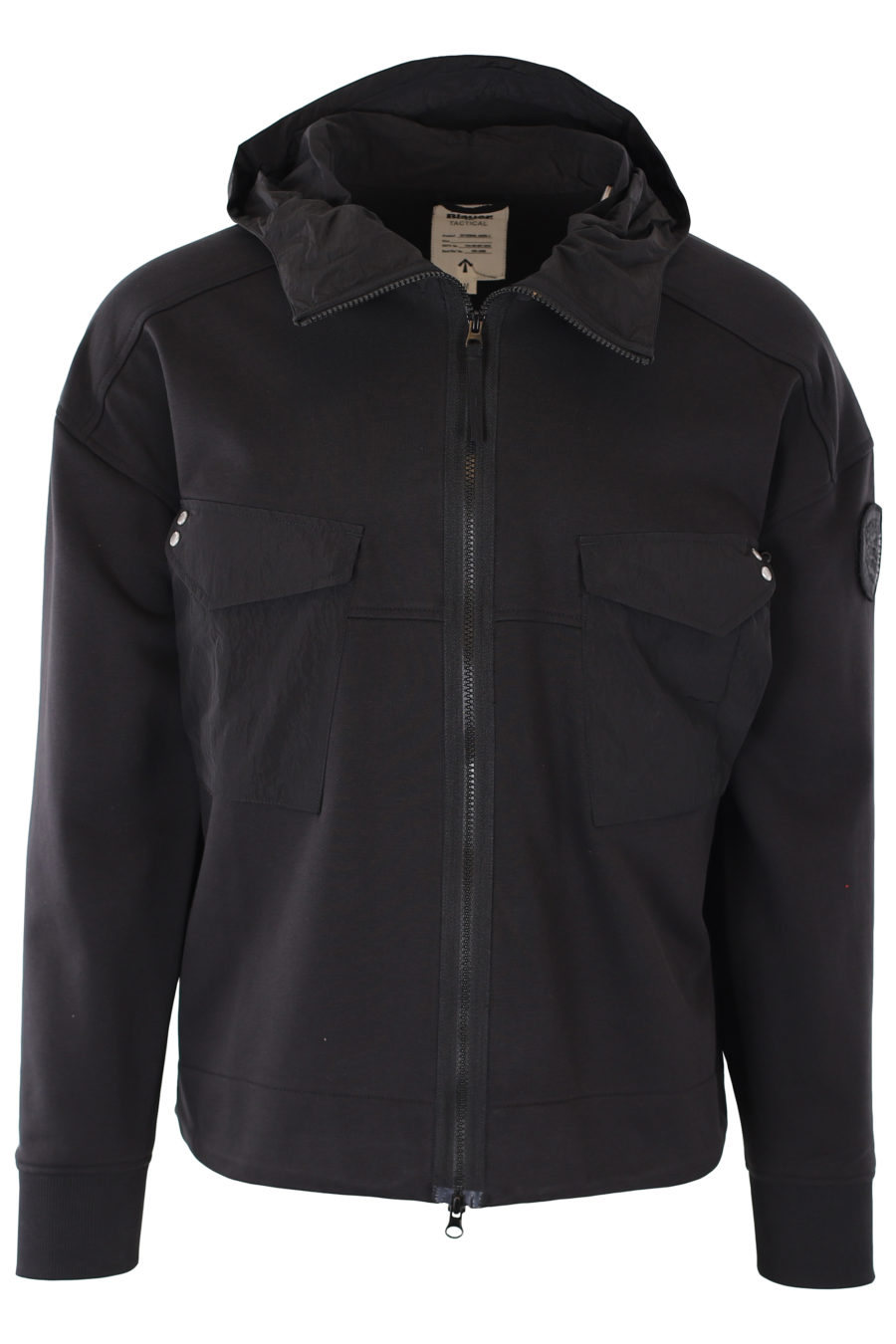 Schwarze Trainingsjacke mit Kapuze und Taschen - IMG 1164