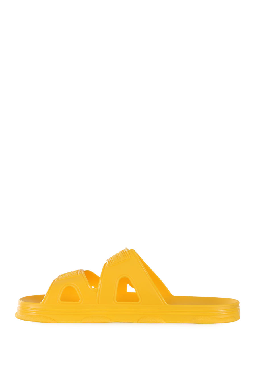 Chanclas amarillas de goma con logo blanco - IMG 1687