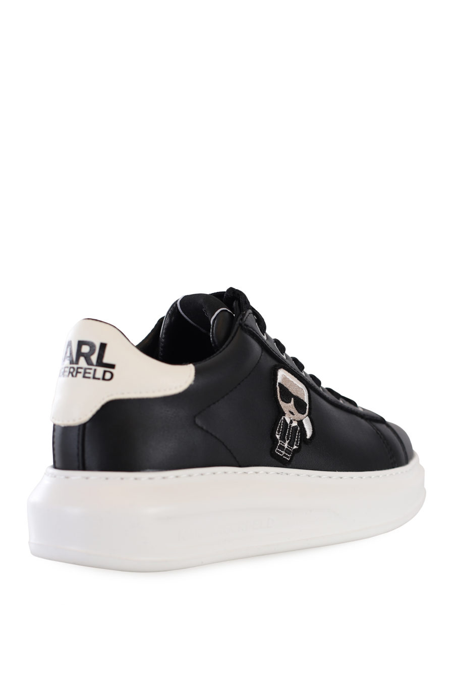 Black high top trainers with patch - IMG 1712