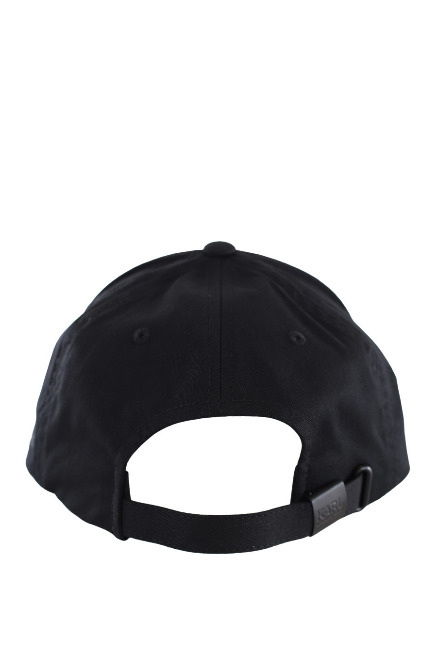 Gorra negra con logo pequeño plateado - IMG 1783
