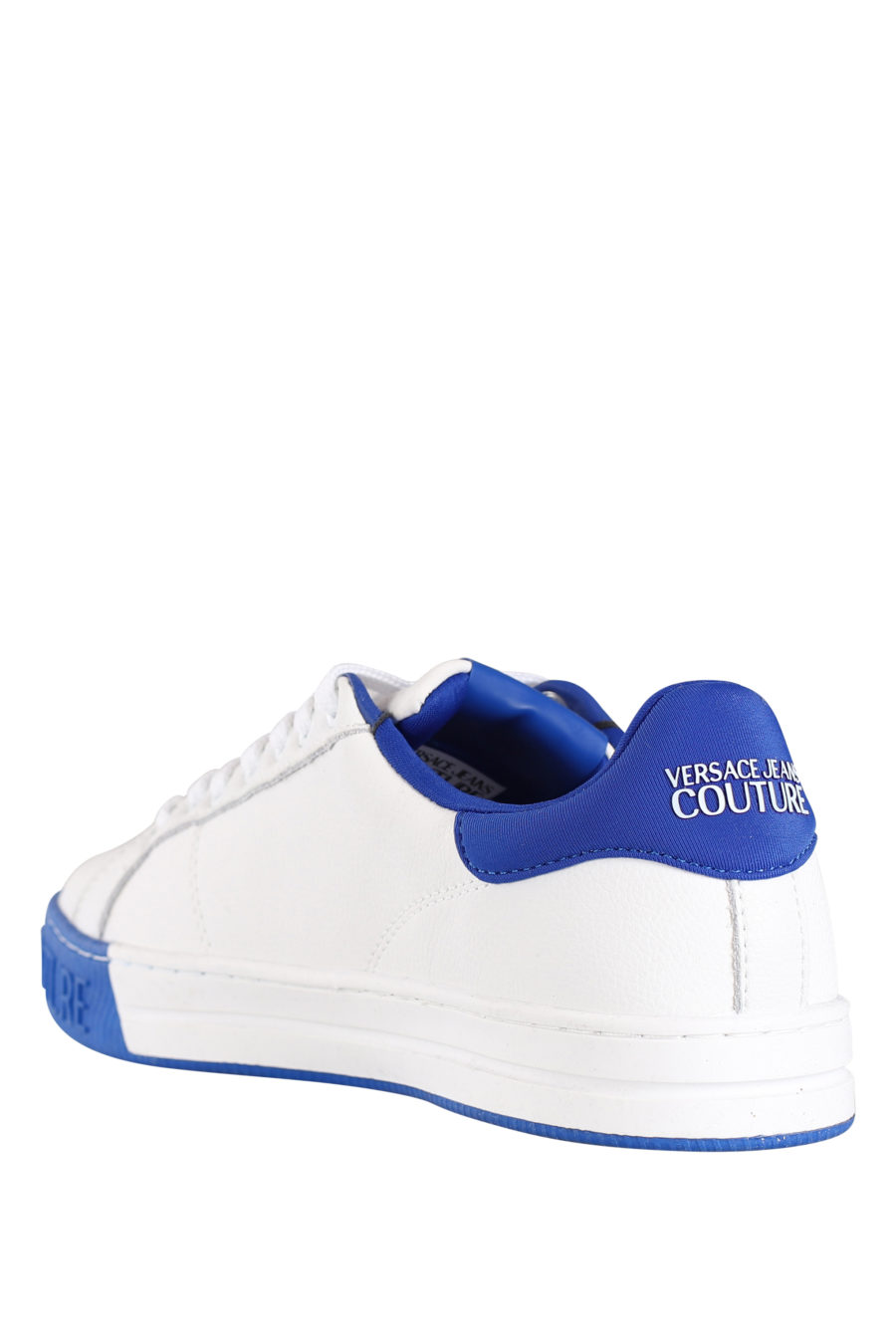 Zapatillas blancas con detalles azul - IMG 9802