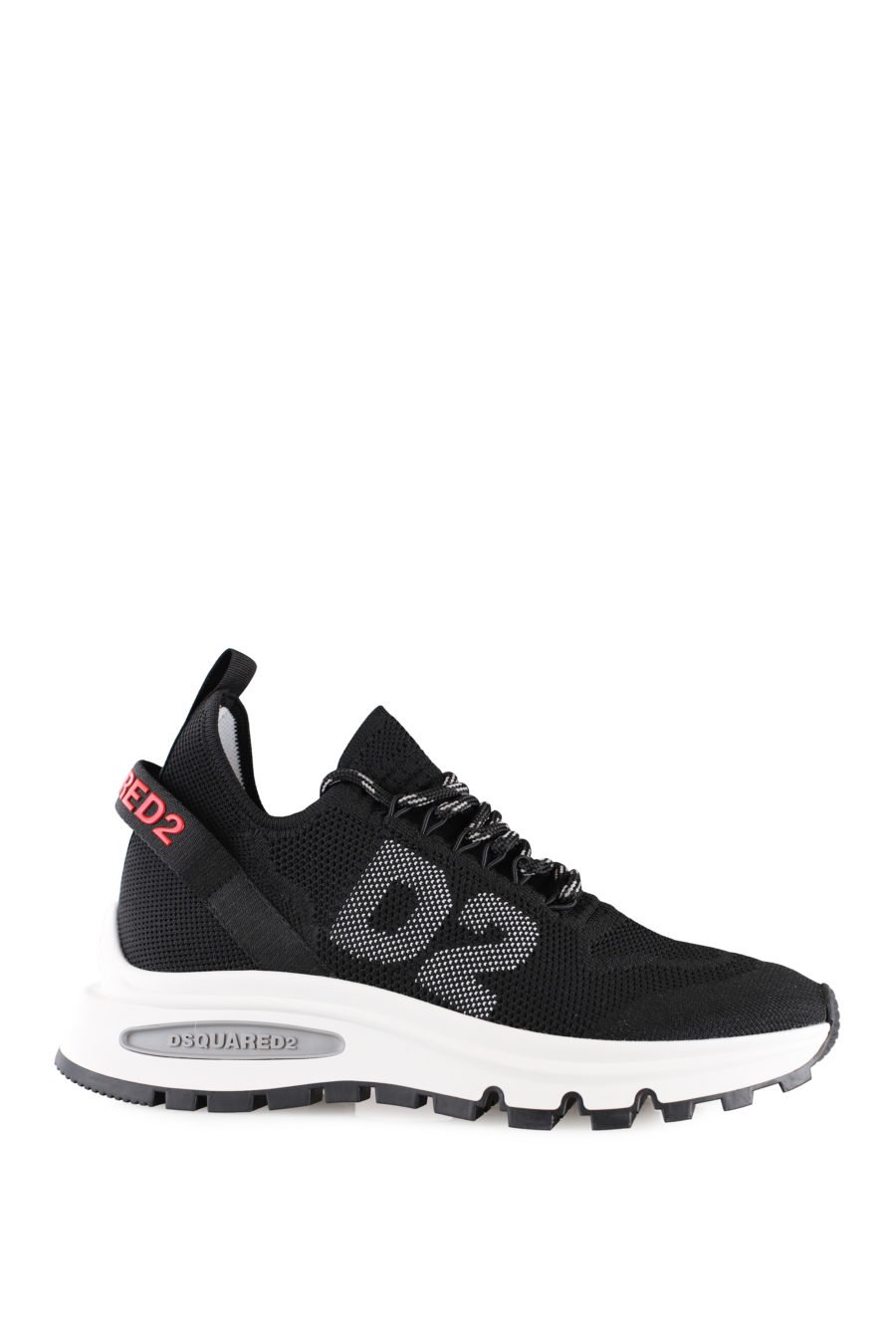 Black trainers with small red logo and "D2" - IMG 0005