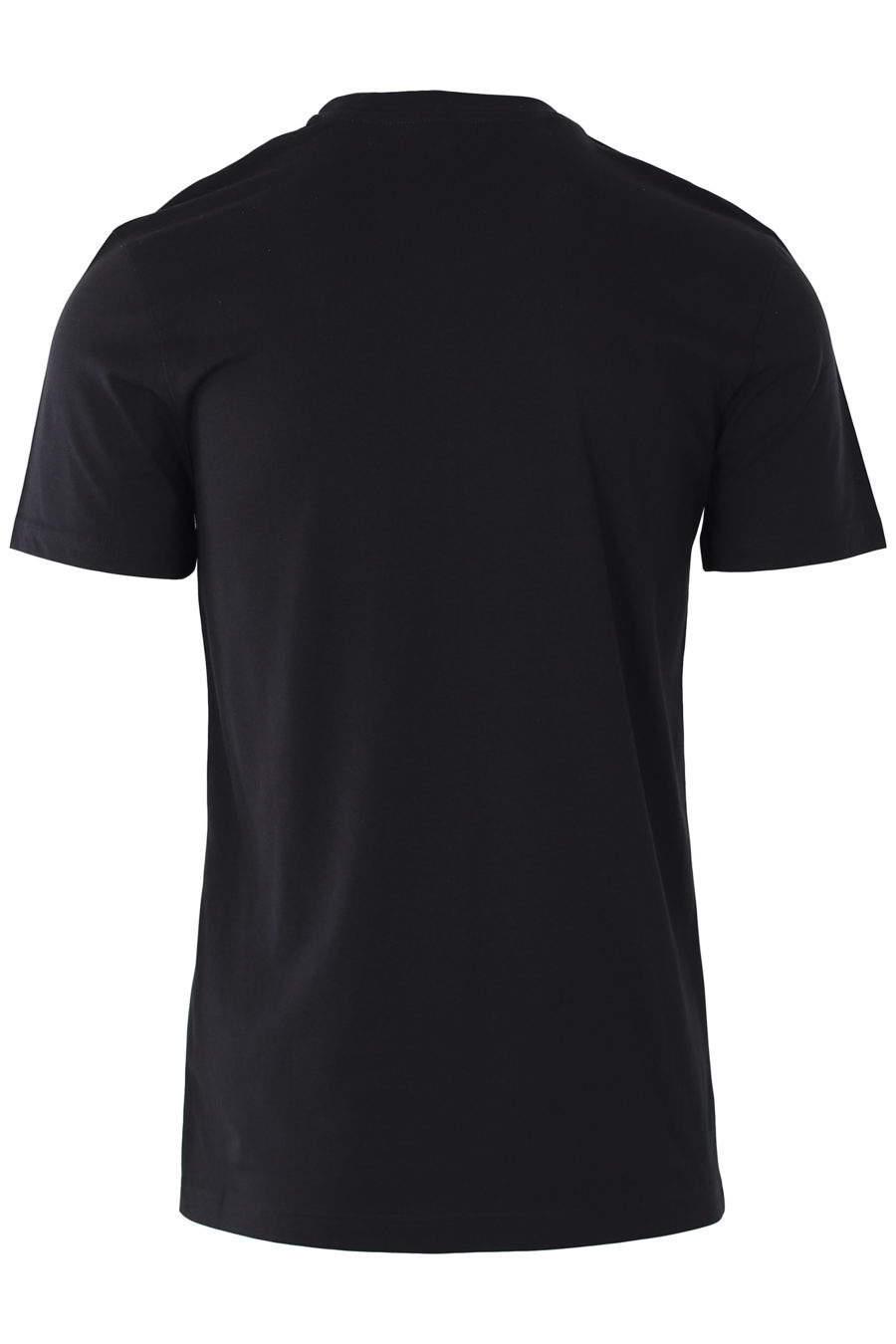 Camiseta negra con logo milano "fantasy" - IMG 9339