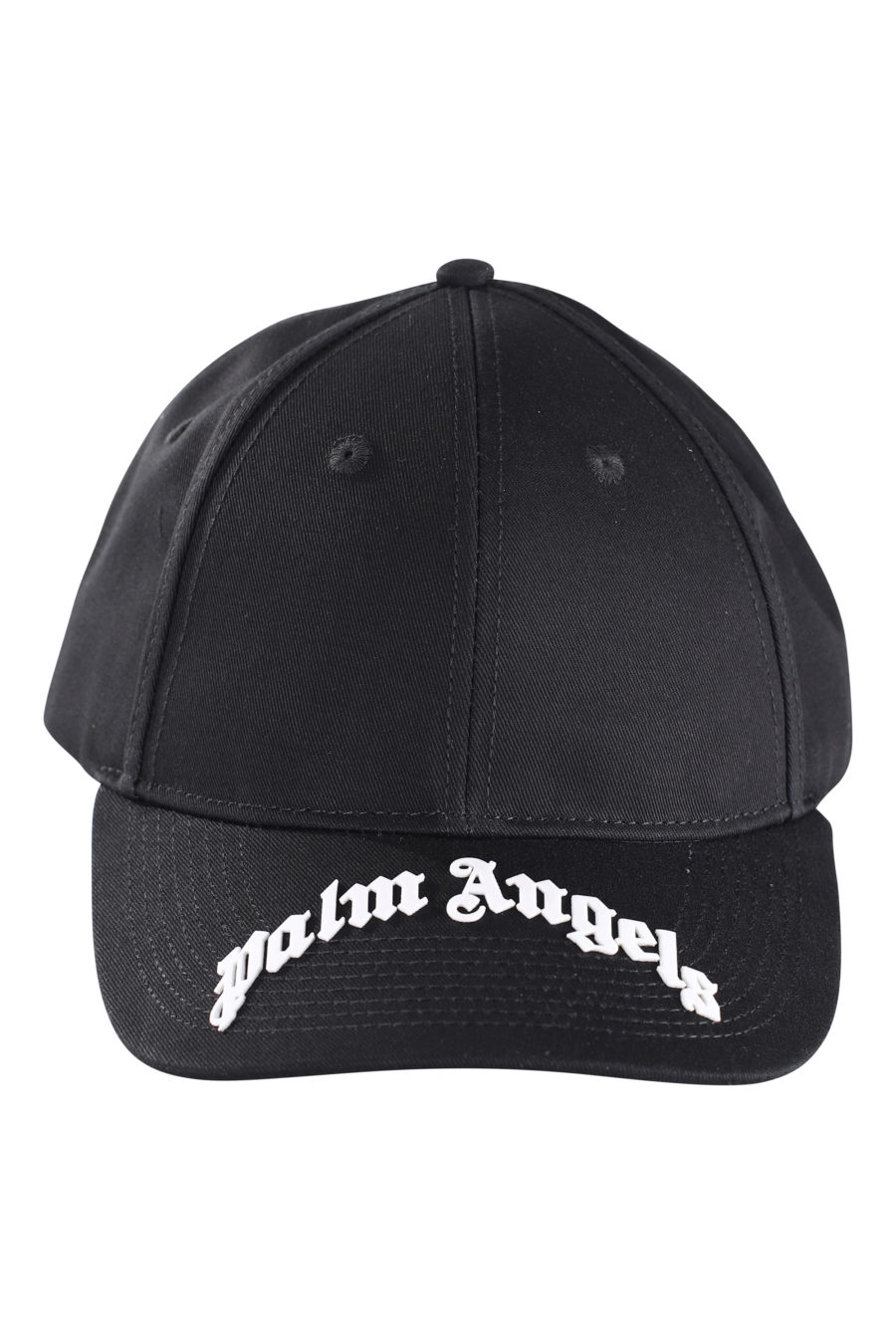 Schwarze Kappe mit geprägtem Logo auf dem Schirm - IMG 9616