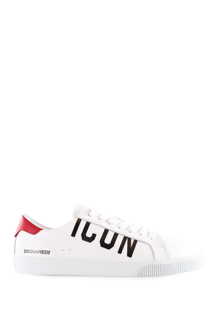 Zapatillas blancas con logo "icon" diagonal y detalle rojo - IMG 9529
