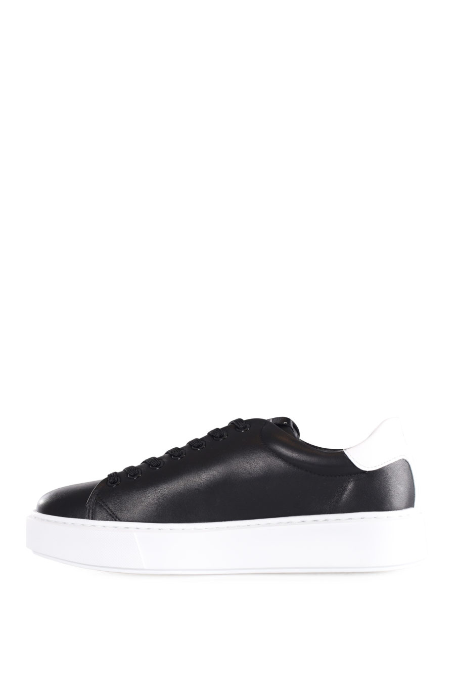 Black trainers with maxi rubber logo - IMG 9578