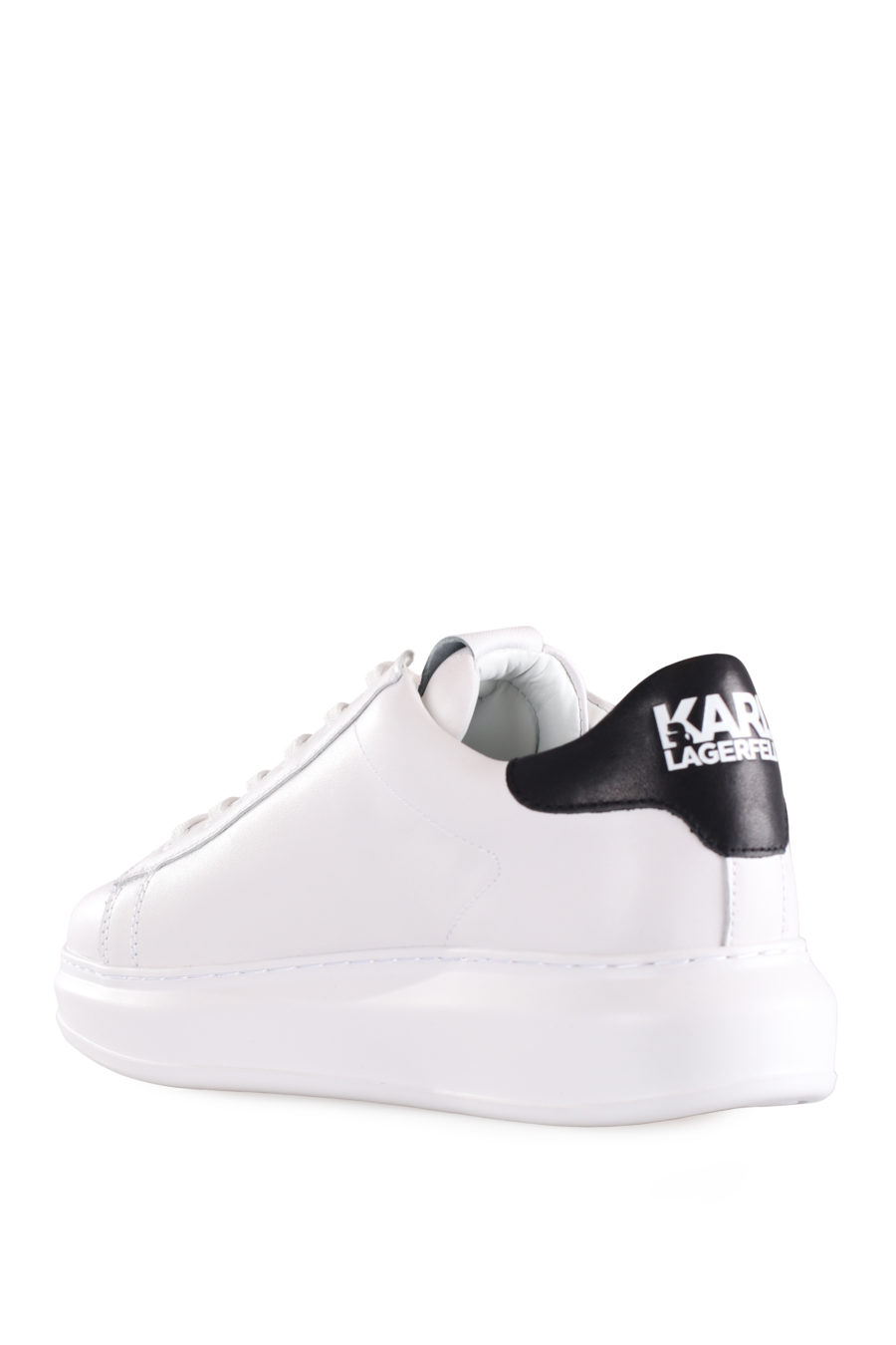 Zapatillas blancas con logo "Karl" en goma - IMG 9583
