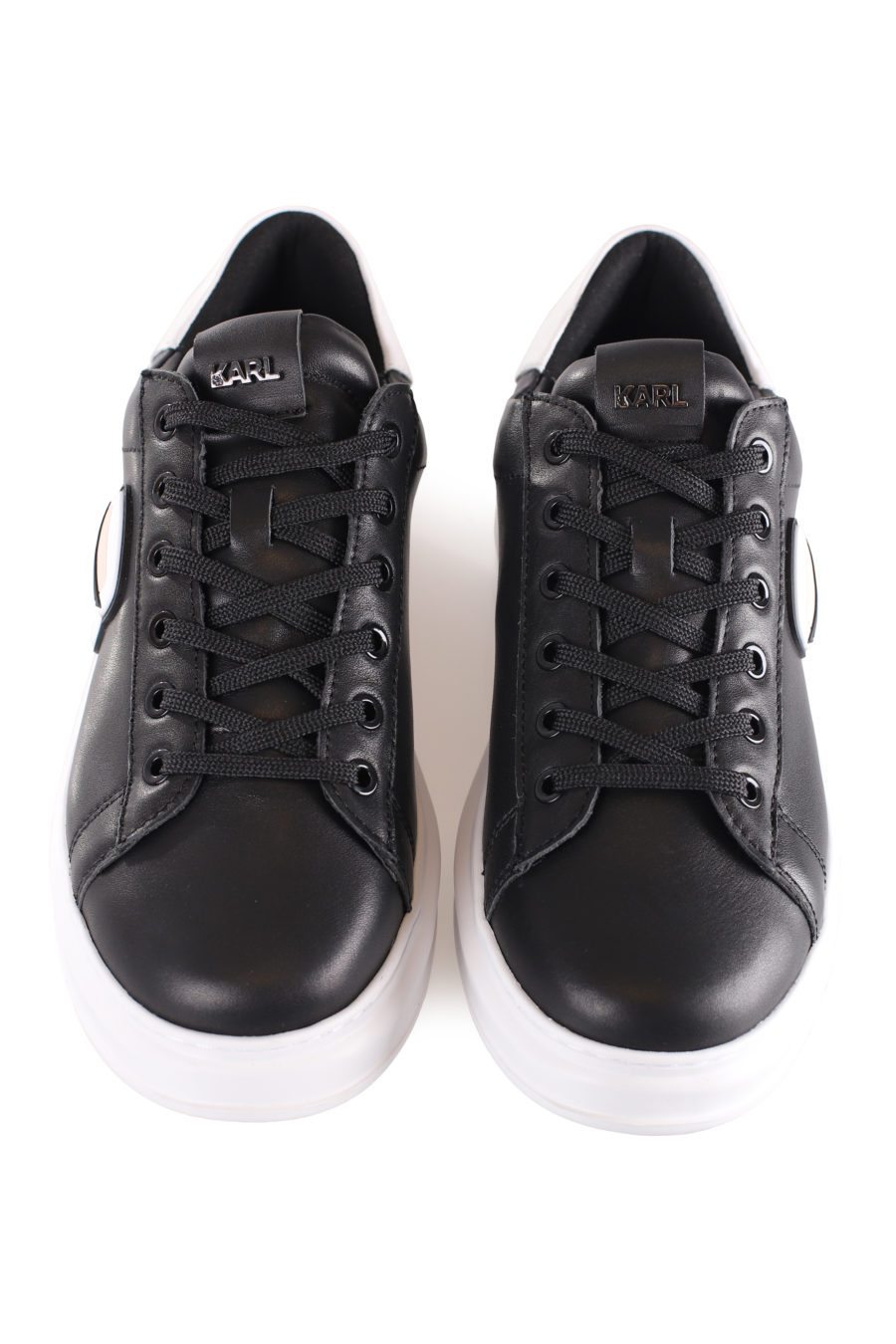 Black trainers with rubber "karl" logo - IMG 9604