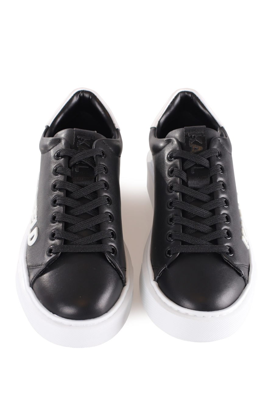 Black trainers with maxi rubber logo - IMG 9609
