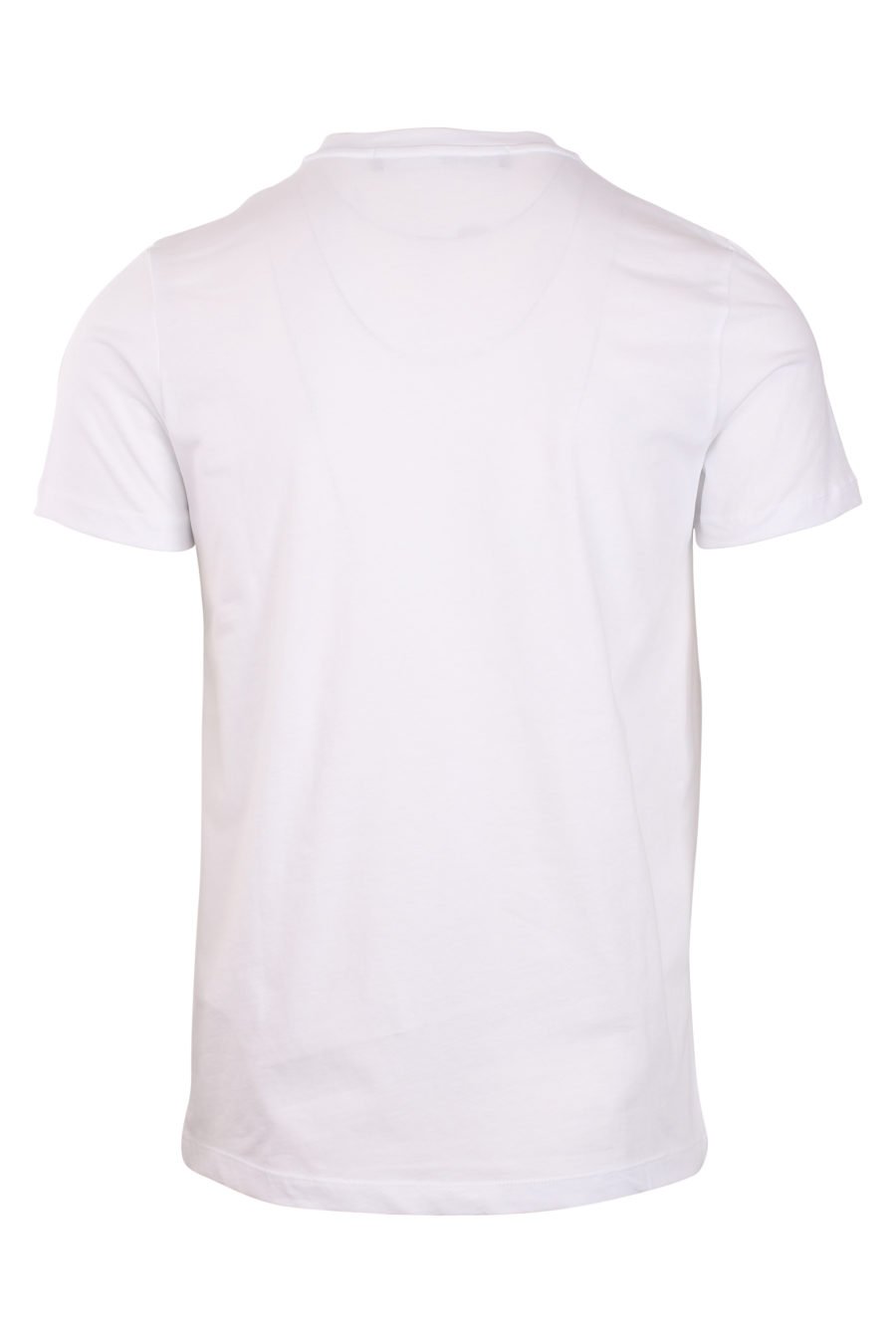 Camiseta blanca con logo retro amarillo - IMG 0855
