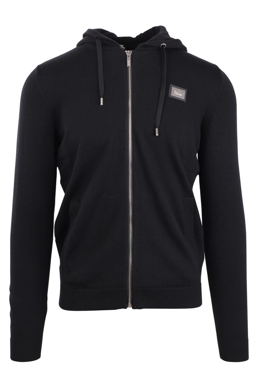 Schwarze Jacke mit Kapuze und kleinem Logo - IMG 0926