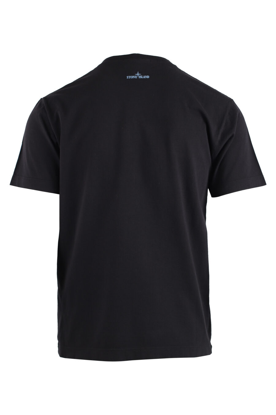 Camiseta negra con logo distorsionado blanco y azul - IMG 1409