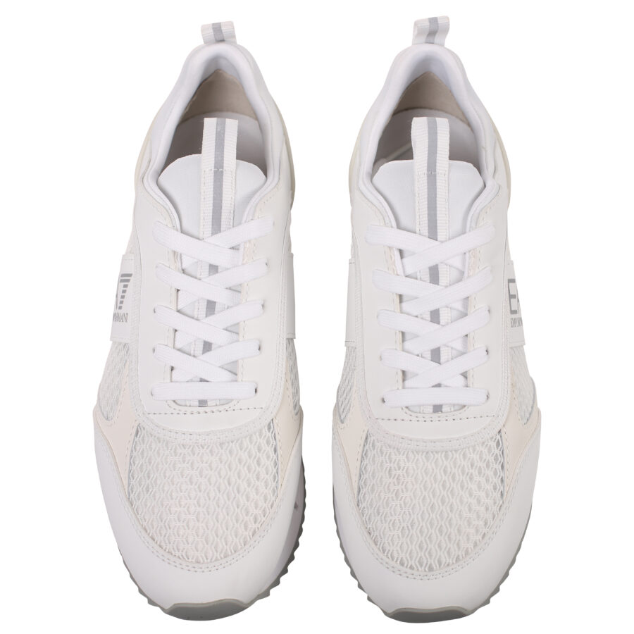 Breathable white trainers with gold "lux identity" logo and two-tone sole - IMG 1913 2