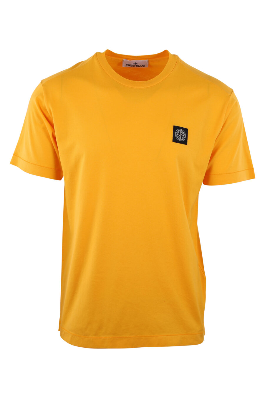 Gelbes T-Shirt mit Logoaufnäher - IMG 3136