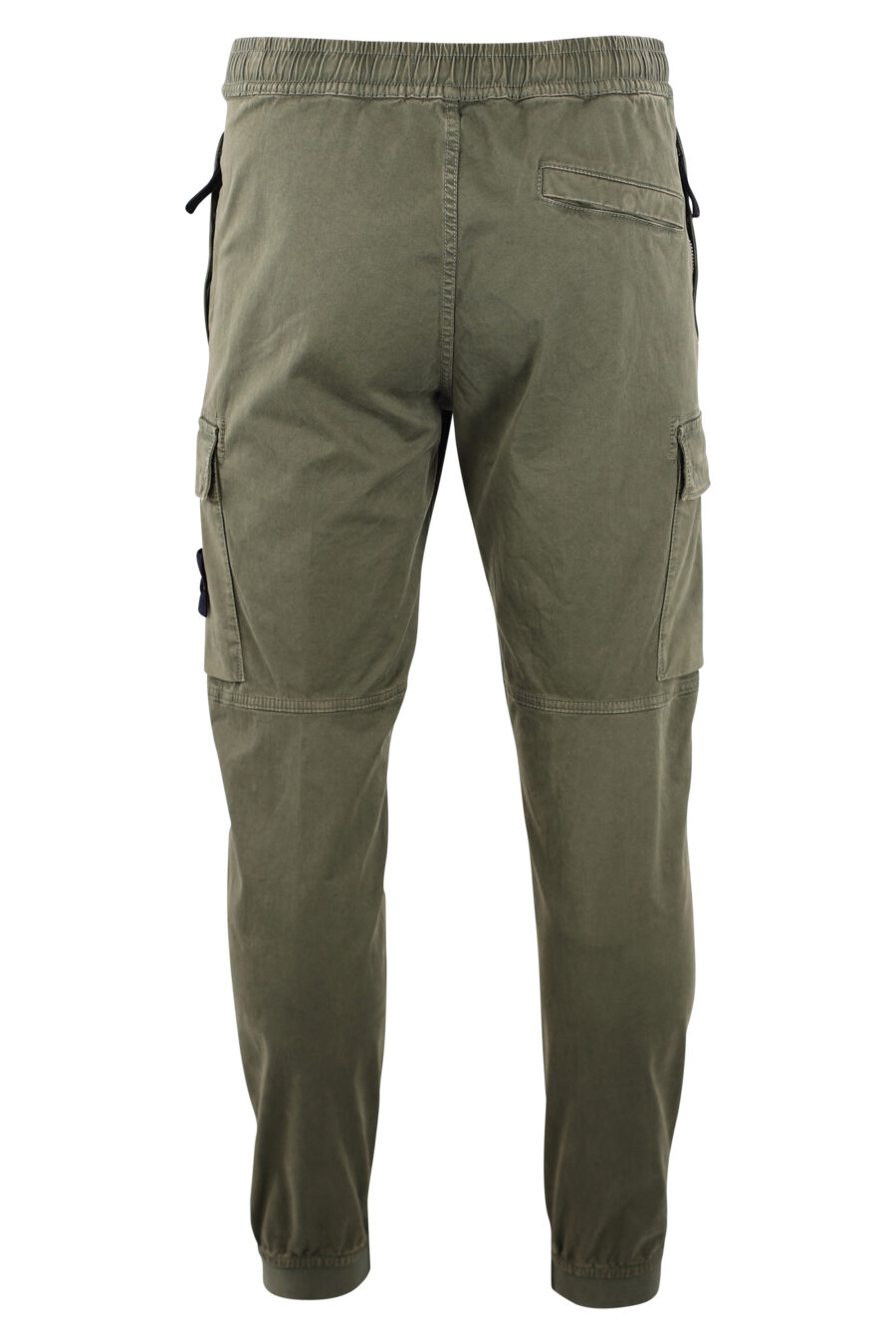 Pantalón verde militar estilo cargo con parche lateral - IMG 3199