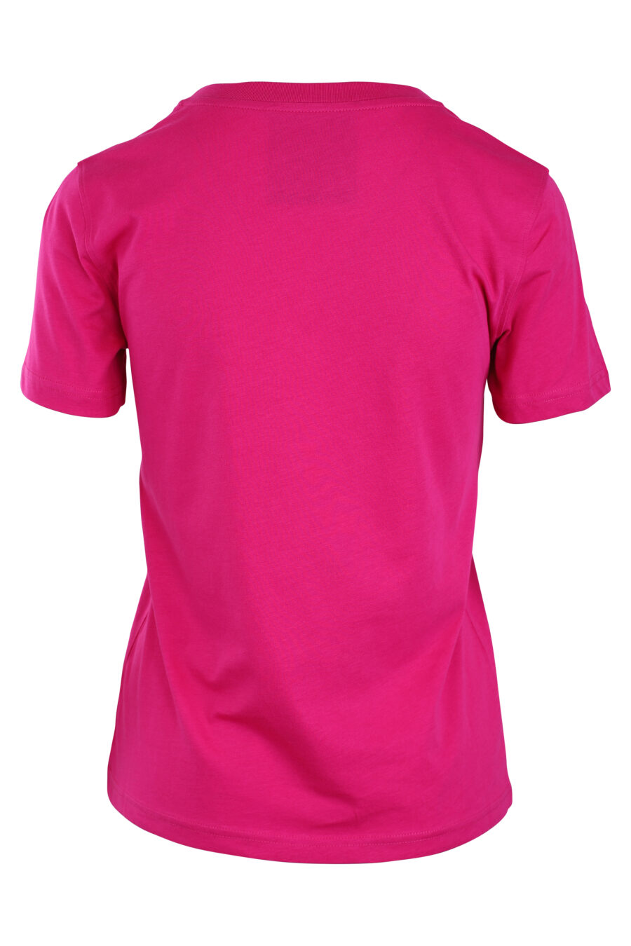 Camiseta fucsia con logo monocromático - IMG 3295