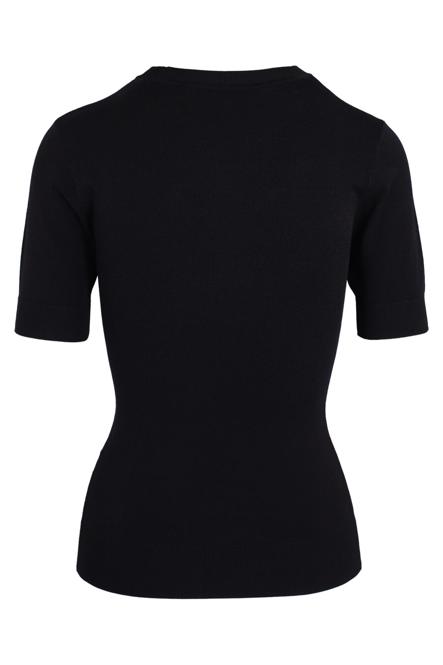 Camiseta negra con apertura en el centro - IMG 3360