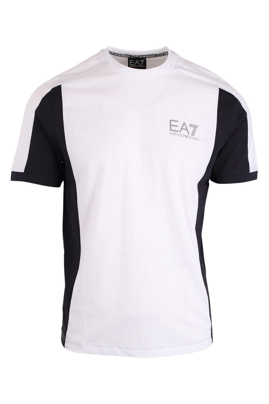 White T-shirt with mini logo "lux identity" - IMG 4203