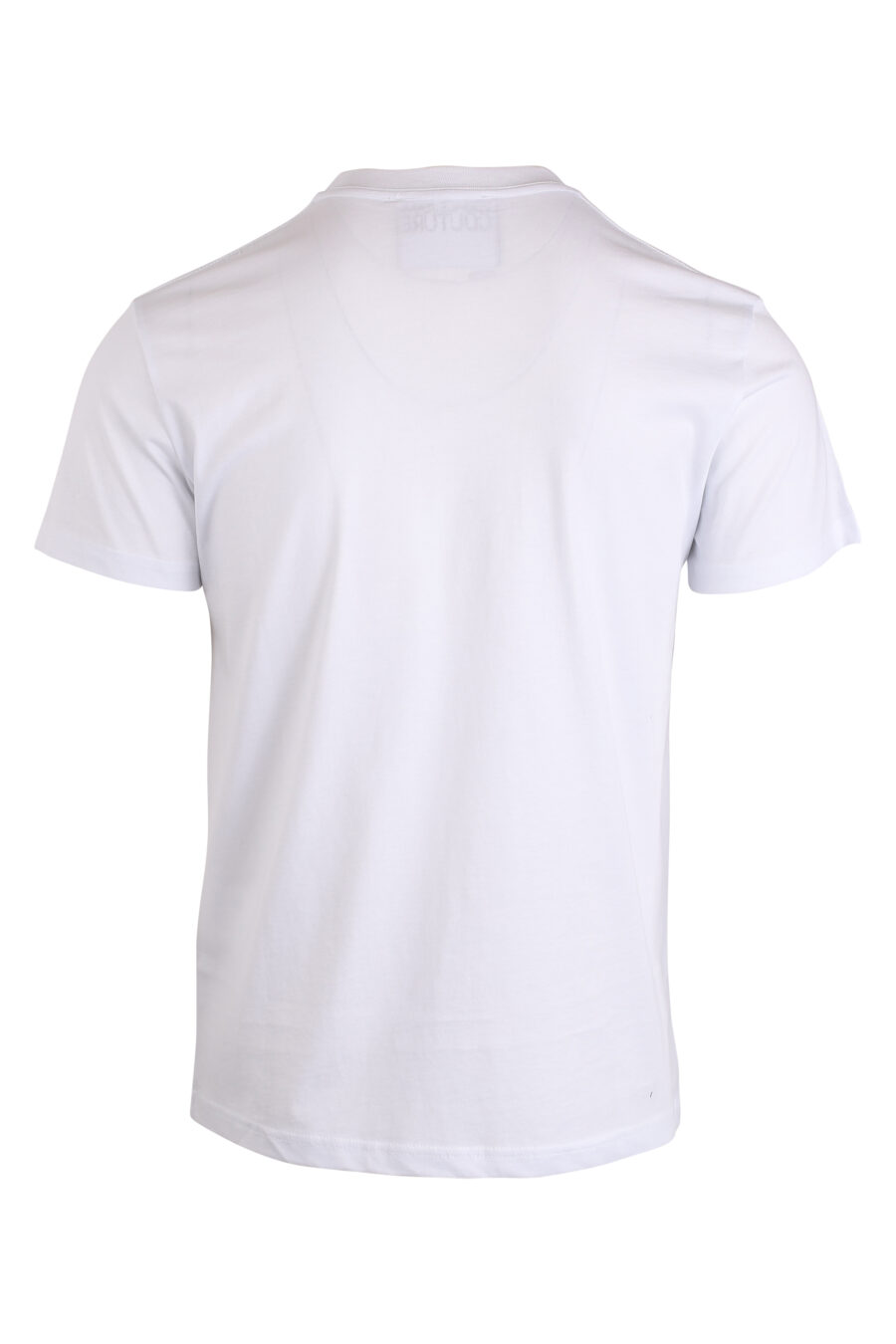 Camiseta blanca con logo redondo pequeño dorado - IMG 4211
